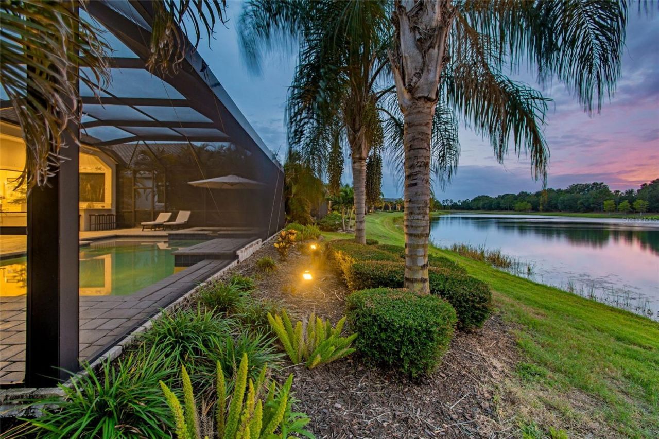 7208 Whittlebury Trail, Bradenton, FL 34202 Photo