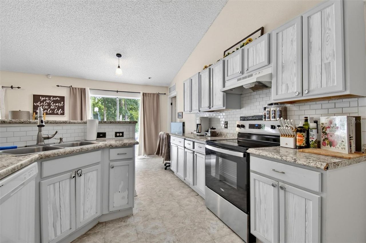 195 Parkview Drive , Palm Coast, FL 32164 Photo