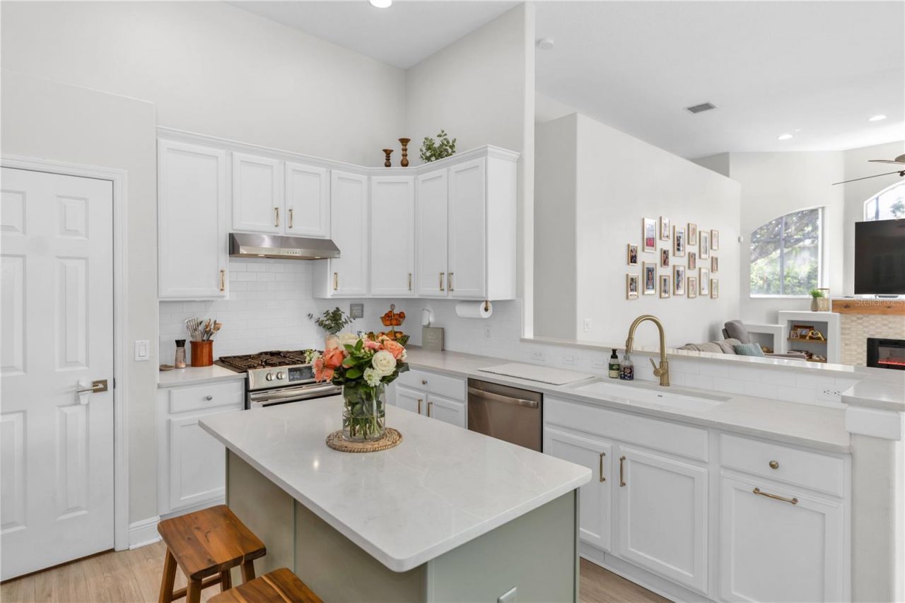 163 Hickory Stick Court , Debary, FL 32713 Photo