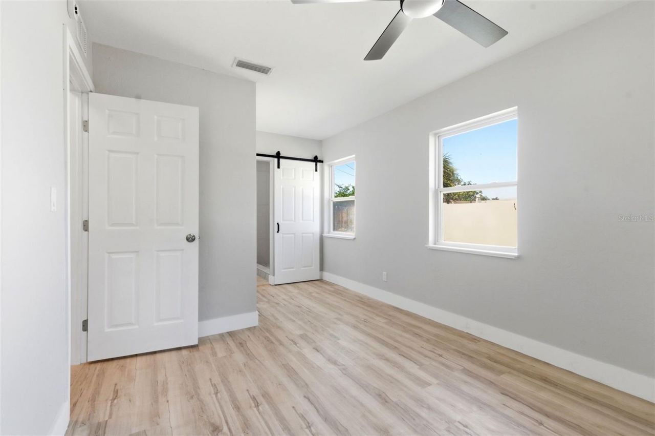 7528 17th Way N, Saint Petersburg, FL 33702 Photo