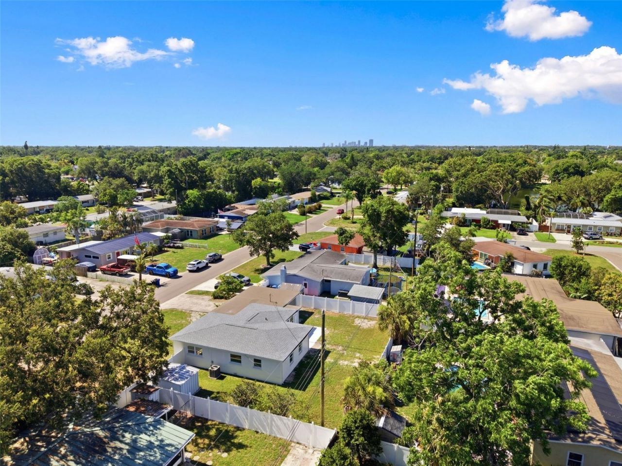 7528 17th Way N, Saint Petersburg, FL 33702 Photo