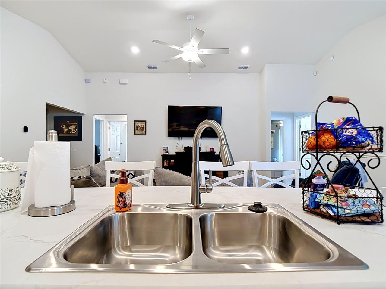 609 Ambleside Drive, Haines City, FL 33844 Photo