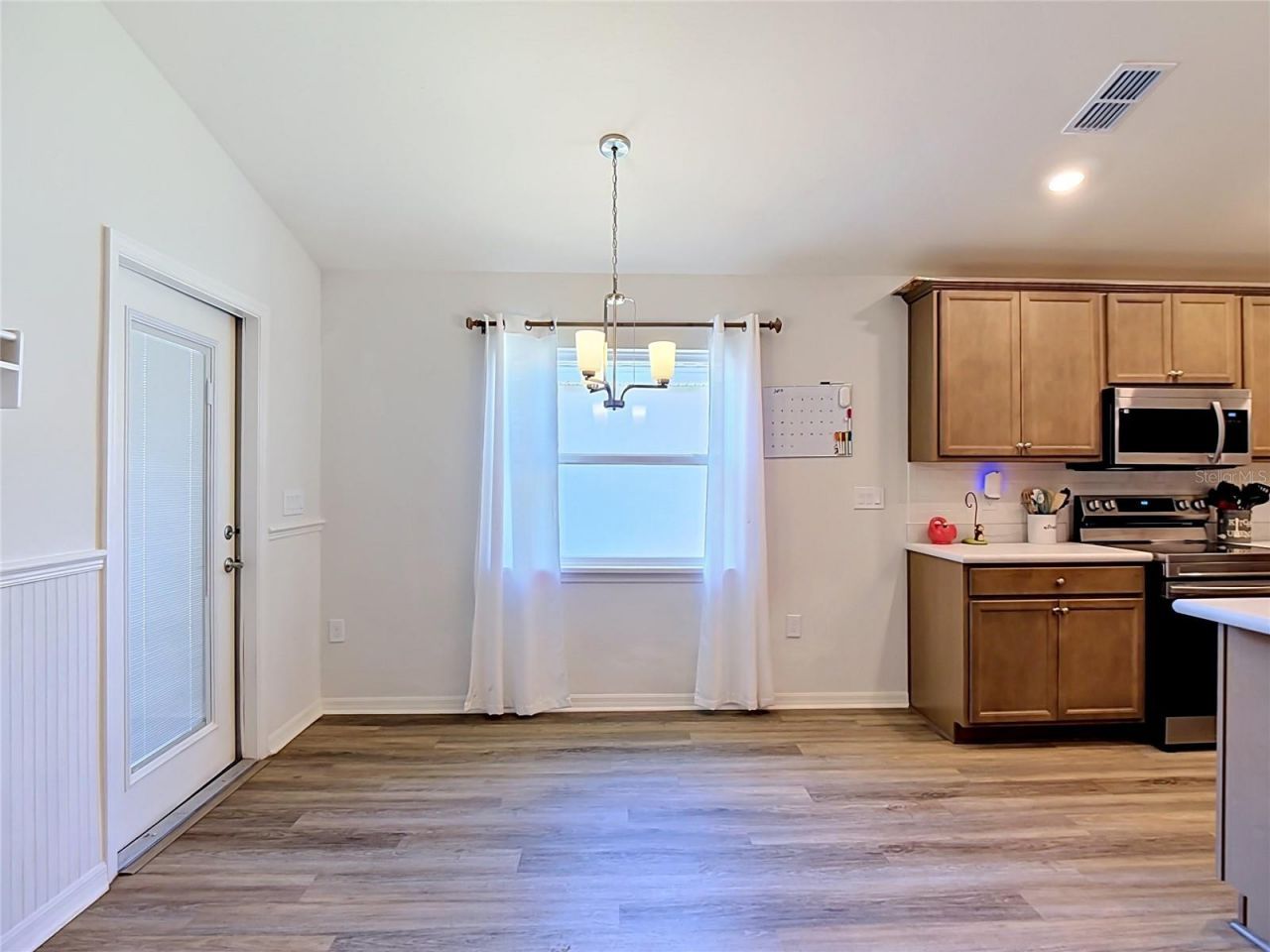 609 Ambleside Drive, Haines City, FL 33844 Photo