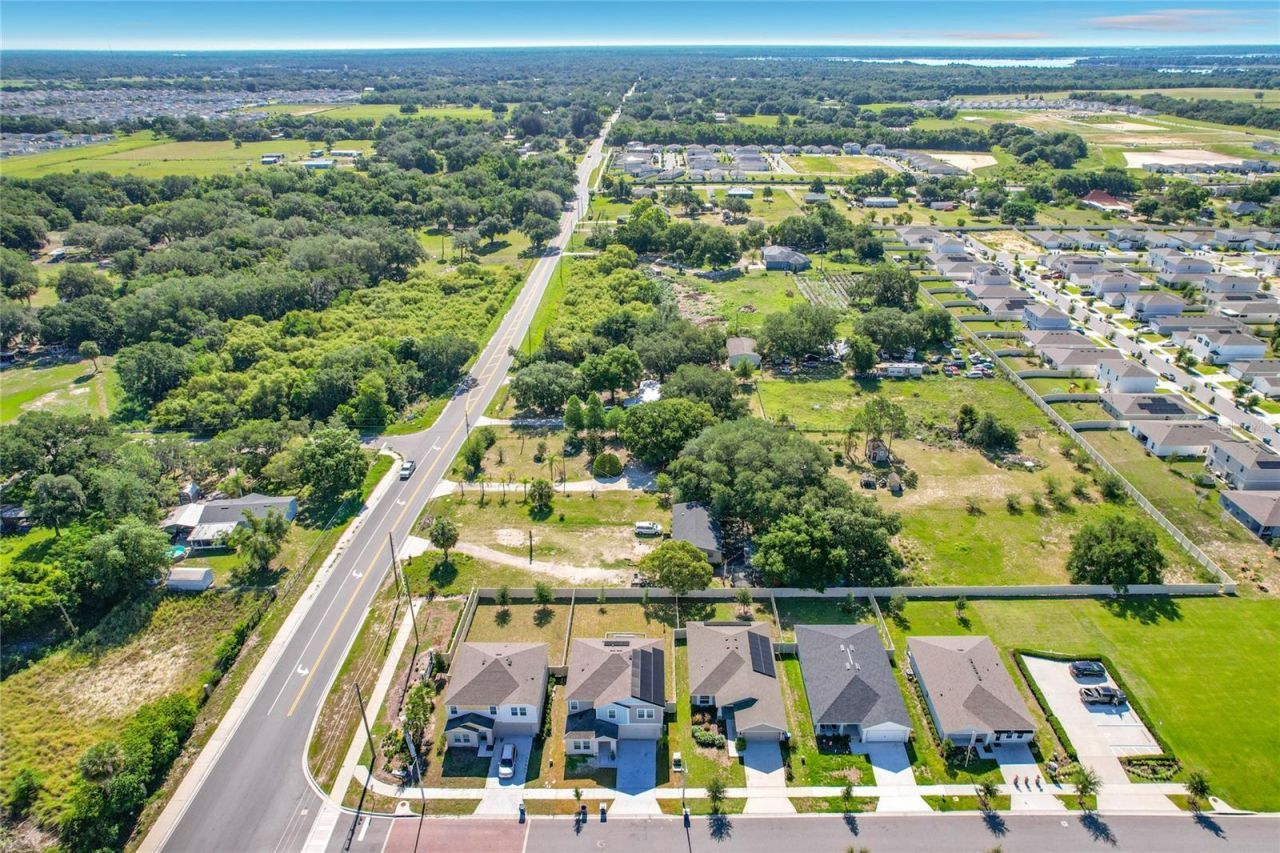 609 Ambleside Drive, Haines City, FL 33844 Photo