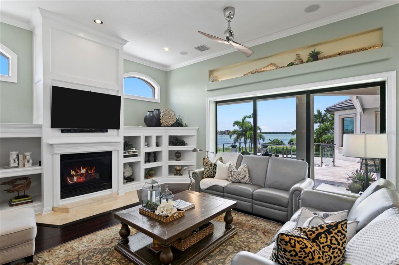 1317 Jumana Loop, Apollo Beach, FL 33572 Photo