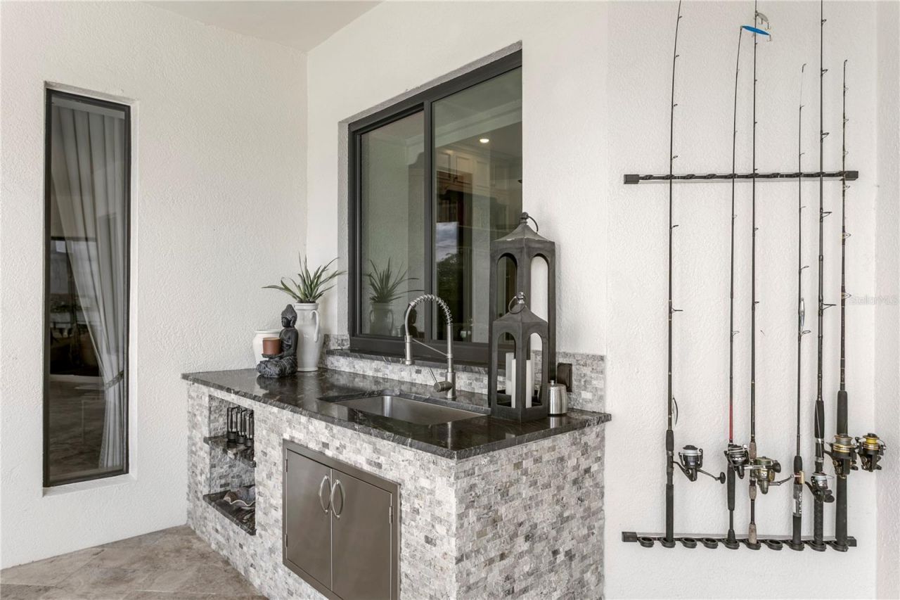 1317 Jumana Loop, Apollo Beach, FL 33572 Photo