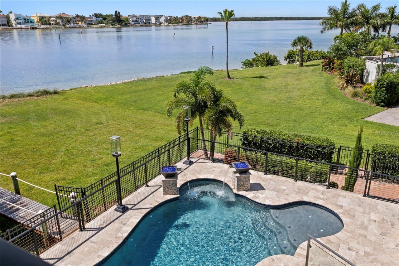 1317 Jumana Loop, Apollo Beach, FL 33572 Photo