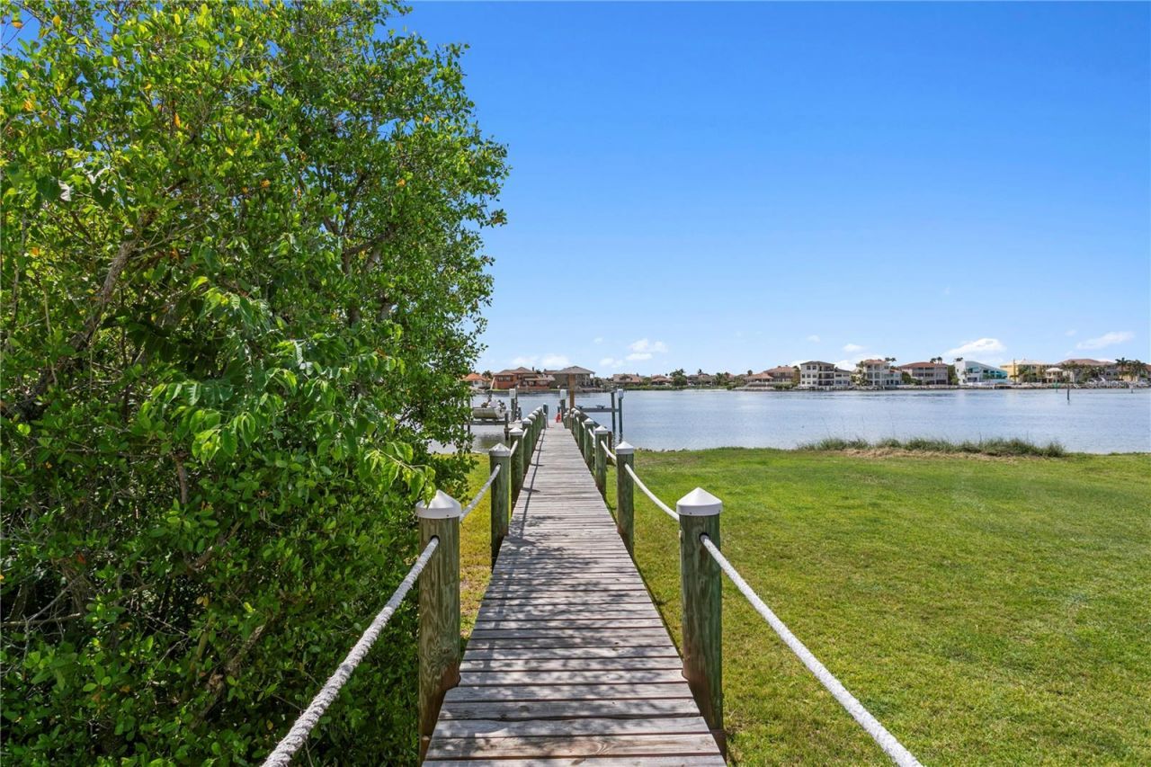 1317 Jumana Loop, Apollo Beach, FL 33572 Photo