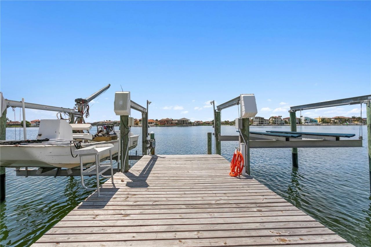 1317 Jumana Loop, Apollo Beach, FL 33572 Photo