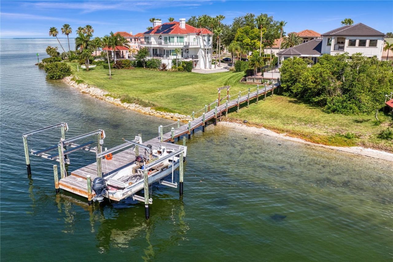 1317 Jumana Loop, Apollo Beach, FL 33572 Photo