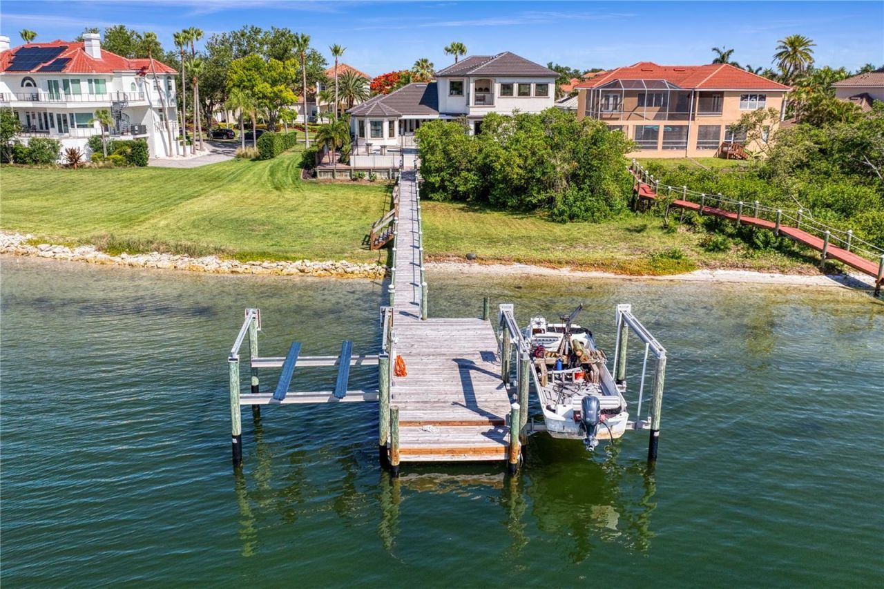 1317 Jumana Loop, Apollo Beach, FL 33572 Photo