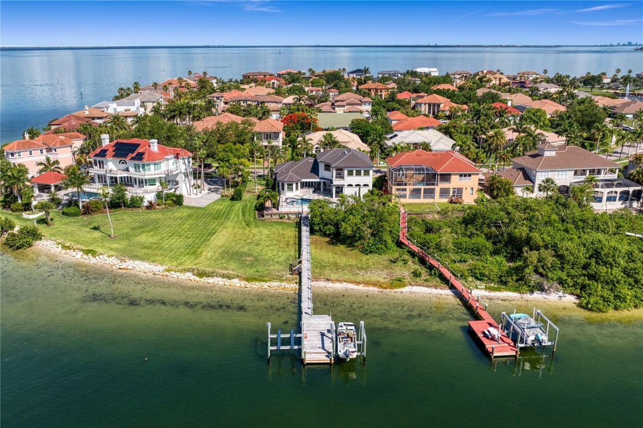 1317 Jumana Loop, Apollo Beach, FL 33572 Photo