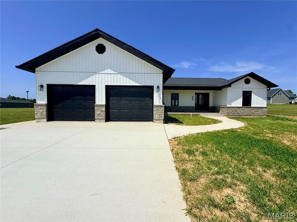 1657 Redbud Court, Perryville, MO 63775