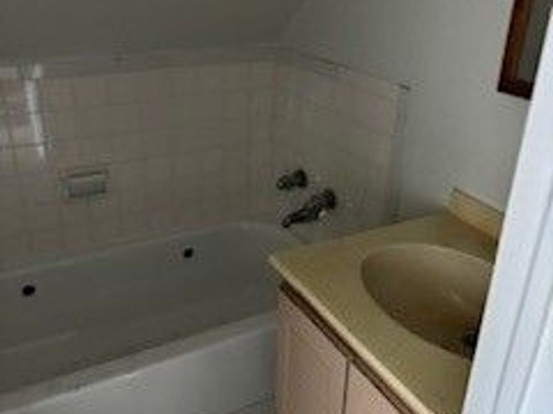 12029 Griffing Avenue , Unit 3, Cleveland, OH 44120 Photo 13