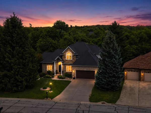 10629 Erie Drive , Crown Point, IN 46307
