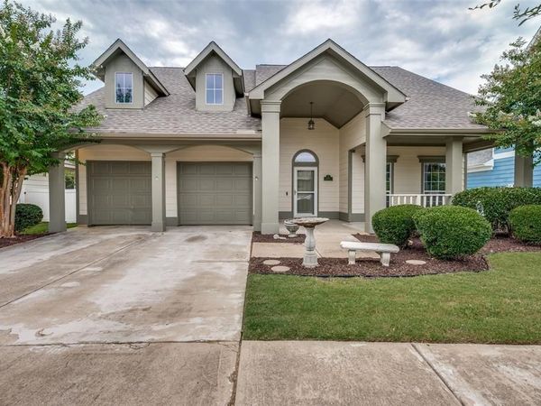1101 Wisteria Lane, Savannah, TX 76227
