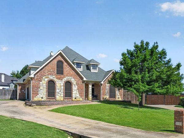 9713 Corral Drive, Fort Worth, TX 76244