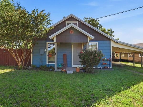 1005 N Oak Street , Leonard, TX 75452