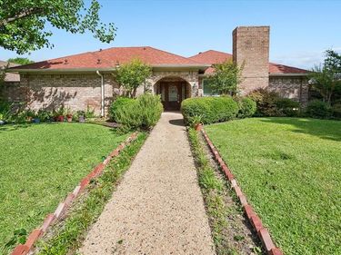 6611 Fernshaw Drive, Dallas, TX 75248
