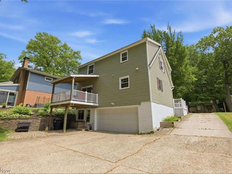858 Cliffside Drive, Akron, OH 44313 Photo 30