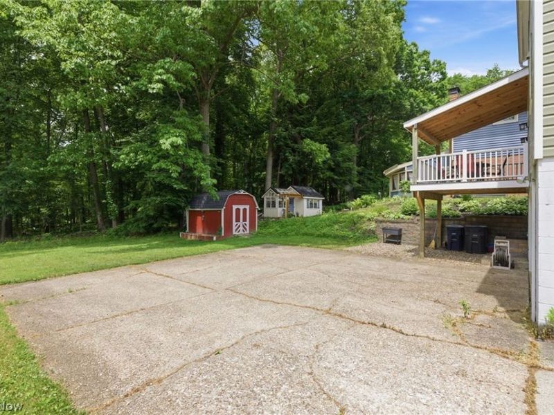 858 Cliffside Drive, Akron, OH 44313 Photo 32