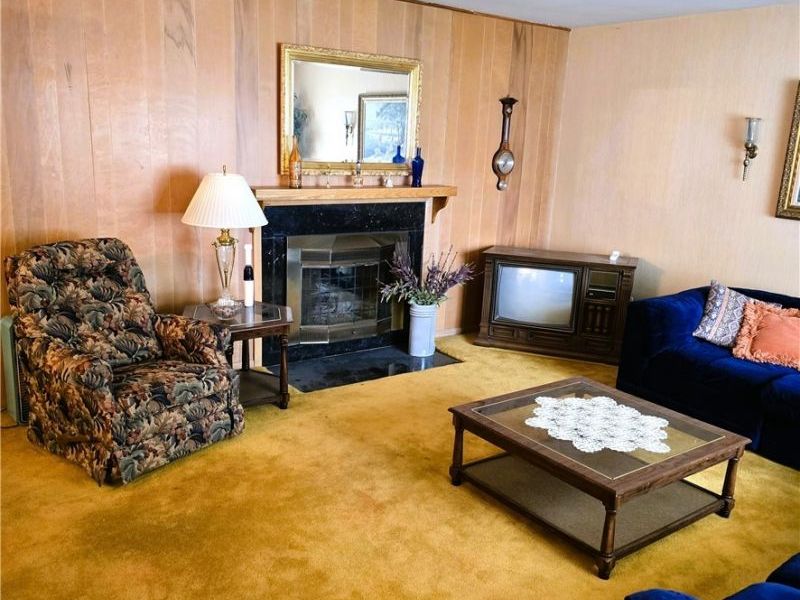 8201 Manorford Drive, Parma, OH 44129 Photo 7