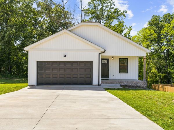 1253 Angus Way, Greenbrier, TN 37073