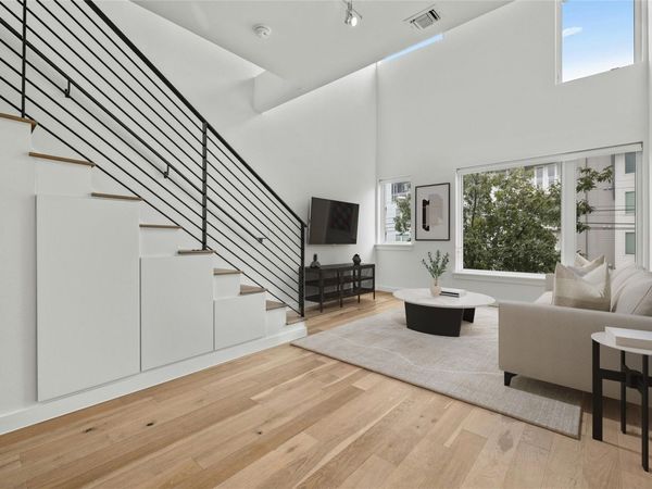 2002 7th ST, Unit 220, Austin, TX 78702