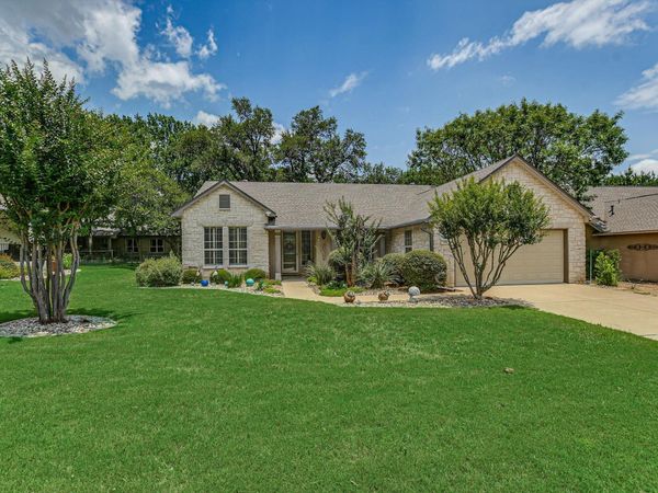 106 Nighthawk WAY, Georgetown, TX 78633