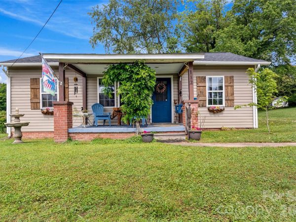 112 Hillcrest Street , Jonesville, NC 28642