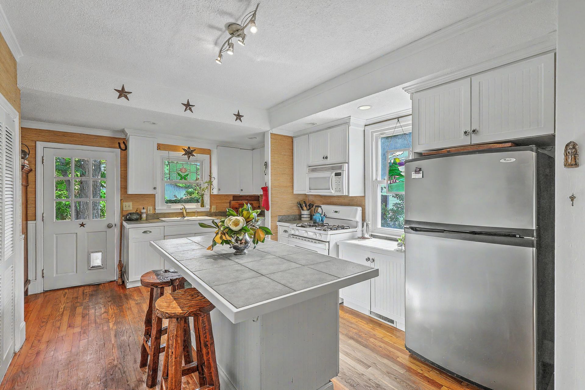 2154 Saint James Drive Photo 16