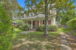 2154 Saint James Drive photo 4