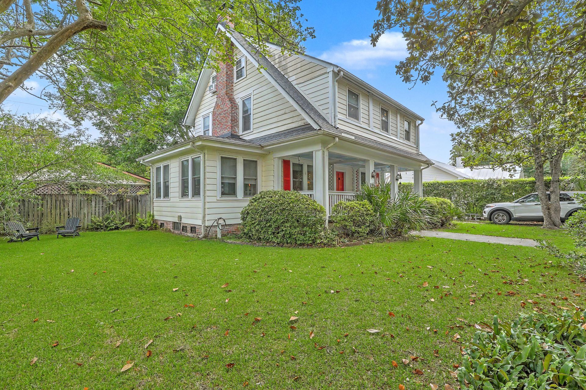 2154 Saint James Drive Photo 5