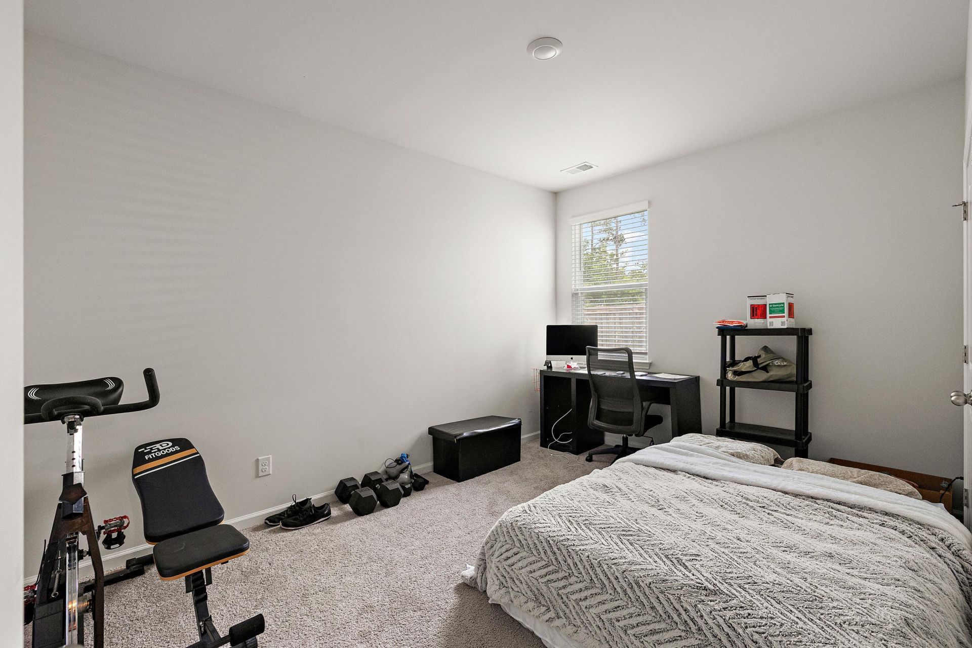 704 Ladywood Drive Photo 6