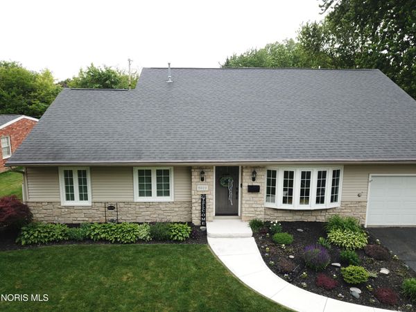 5919 Granville Drive , Sylvania, OH 43560