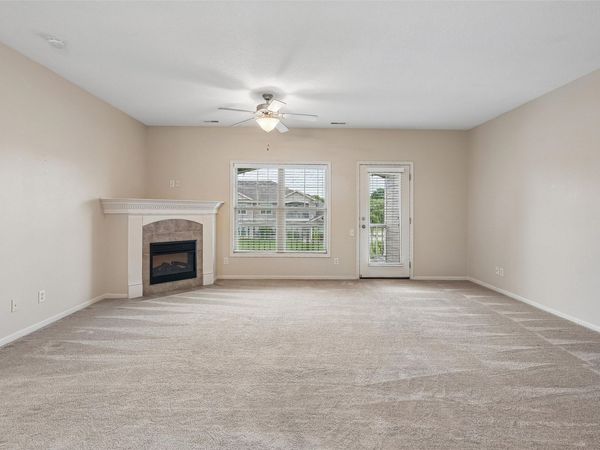 2406 NE Oak Drive , Unit 4, Ankeny, IA 50021