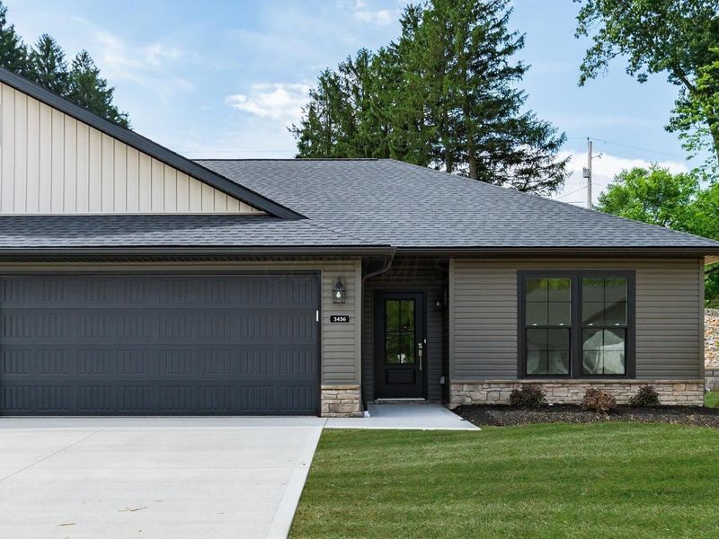3436 Jamestown Drive , Zanesville, OH 43701 Photo 3