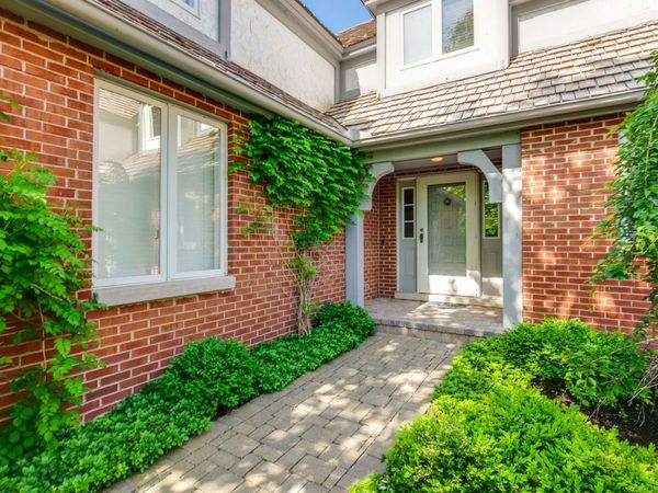 1066 Franz Drive , Lake Forest, IL 60045