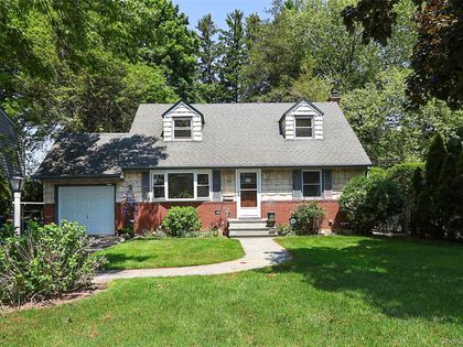 114 Hilldale Road Albertson, NY 11507