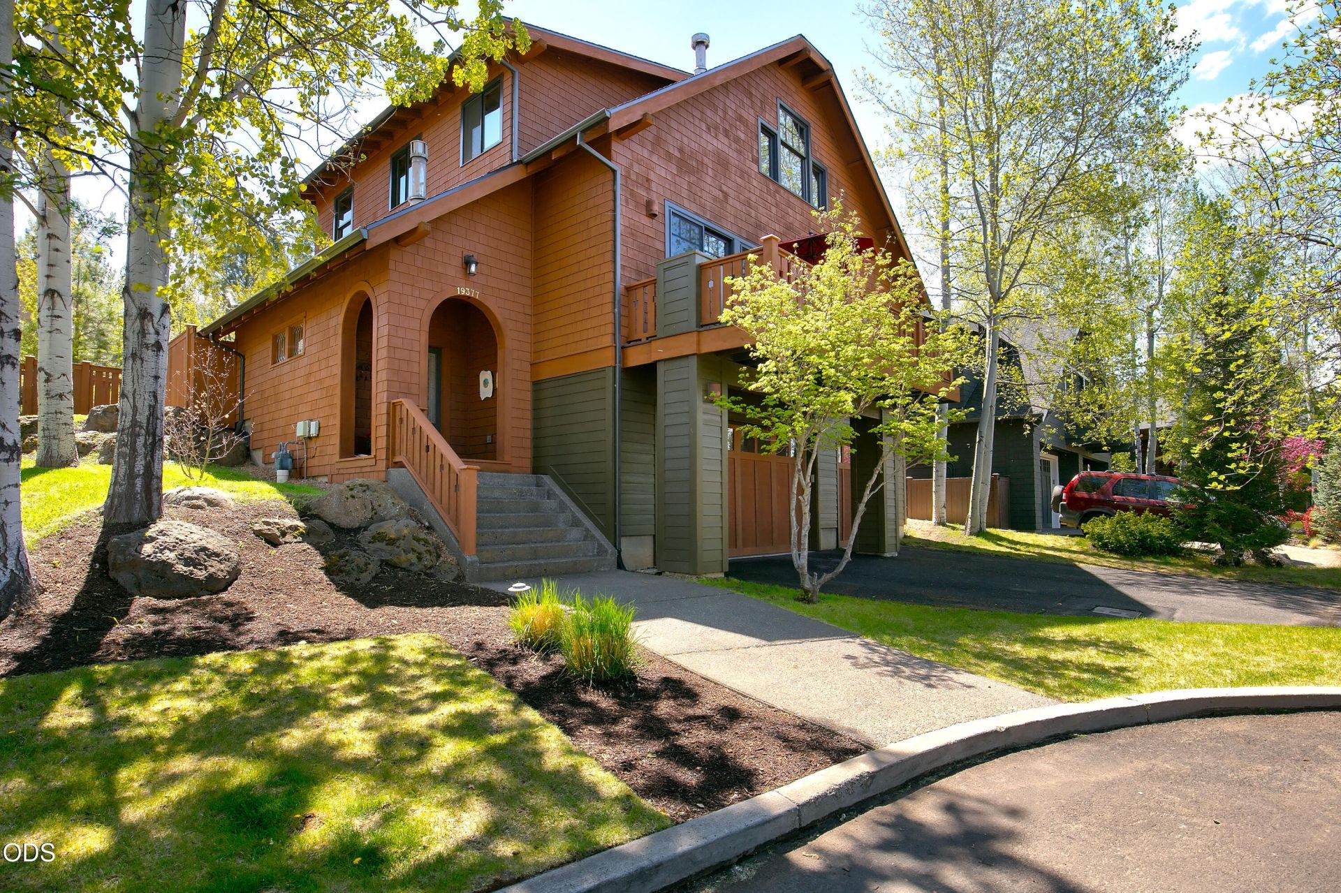 19377 Brookside Way, Bend, OR 97702 Main Photo