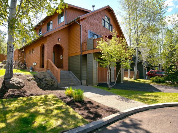 19377 Brookside Way, Bend, OR 97702
