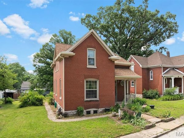205 Voss Place, Belleville, IL 62220