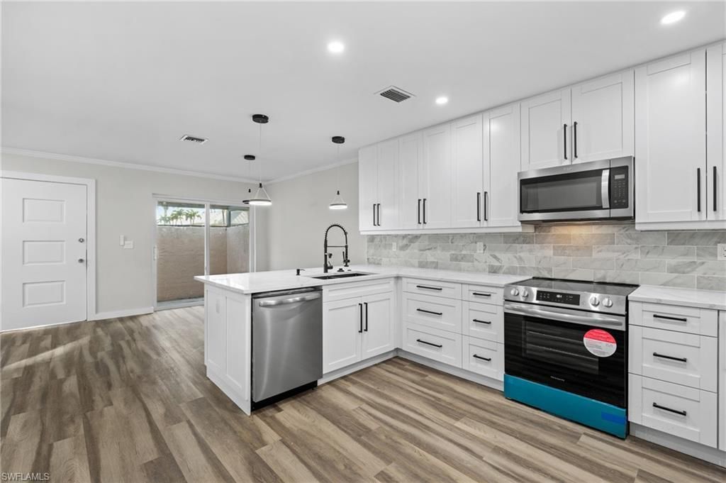 1521 Chesapeake Ave , Unit B2, Naples, FL 34102 Photo