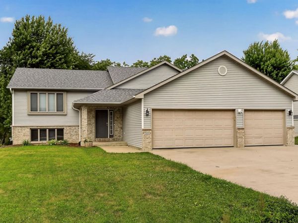 2605 Elmcroft Drive SW, Rochester, MN 55902
