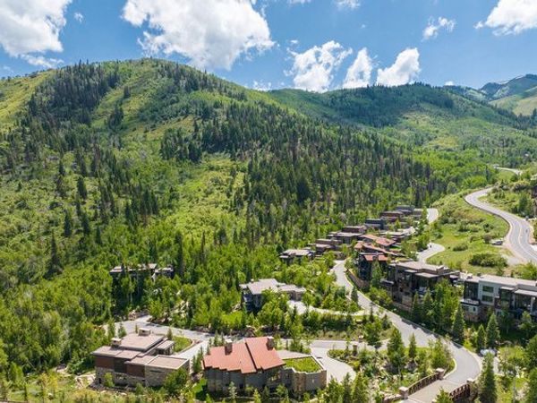 2555 ENCLAVE LN , Park City, UT 84098
