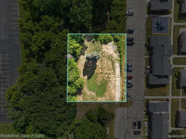 8304 Lanewood Street, Westland, MI 48185