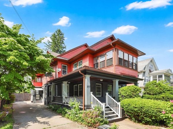 850-852 Sumner Ave, Springfield, MA 01108