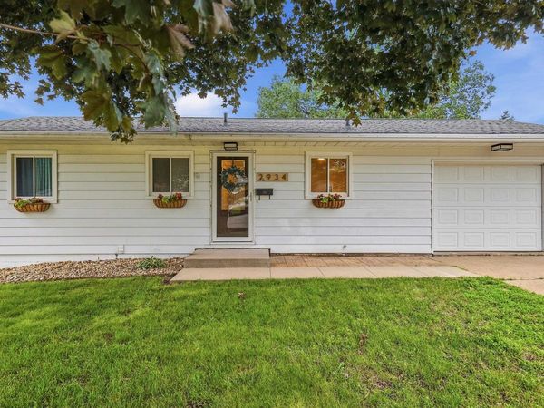 2934 Timberline Street, Dubuque, IA 52001