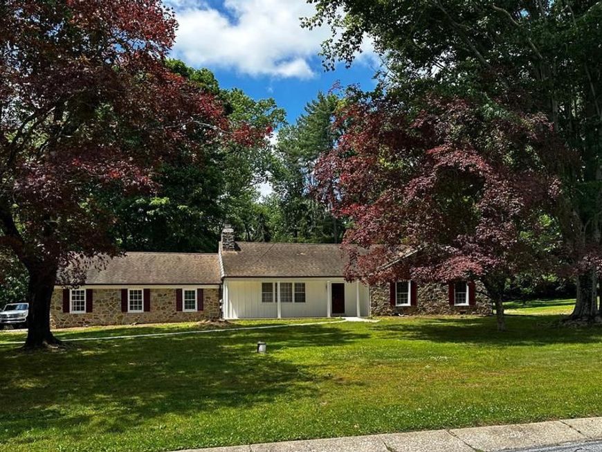 4 Smedley Drive, Newtown Square, PA 19073 Main Photo