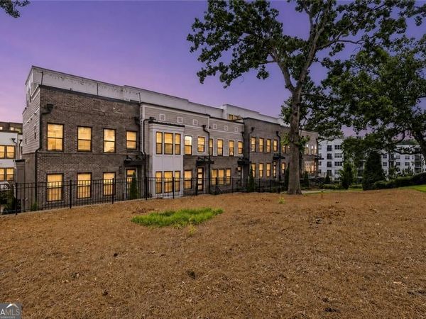 1012 Burnside Lane NW, Atlanta, GA 30318